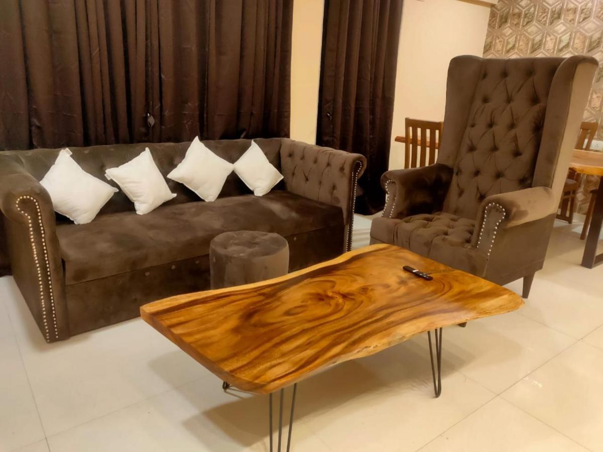 Osi Apartments Bandra West Bombaj Zewnętrze zdjęcie