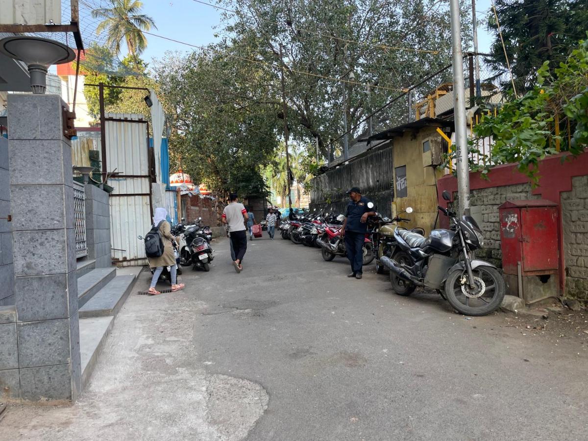 Osi Apartments Bandra West Bombaj Zewnętrze zdjęcie